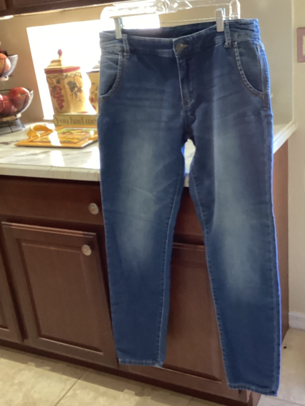 Christopher & Banks Women's Faded Blue Skinny Jeans 31” inseam 9 1/2” rise